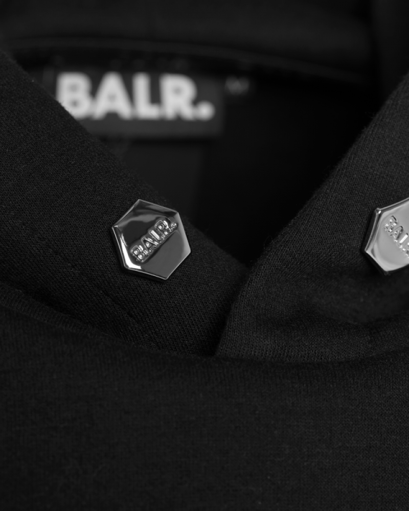 Q-series Classic Hoodie Black Detail Q-series Classic Hoodie Black Detail