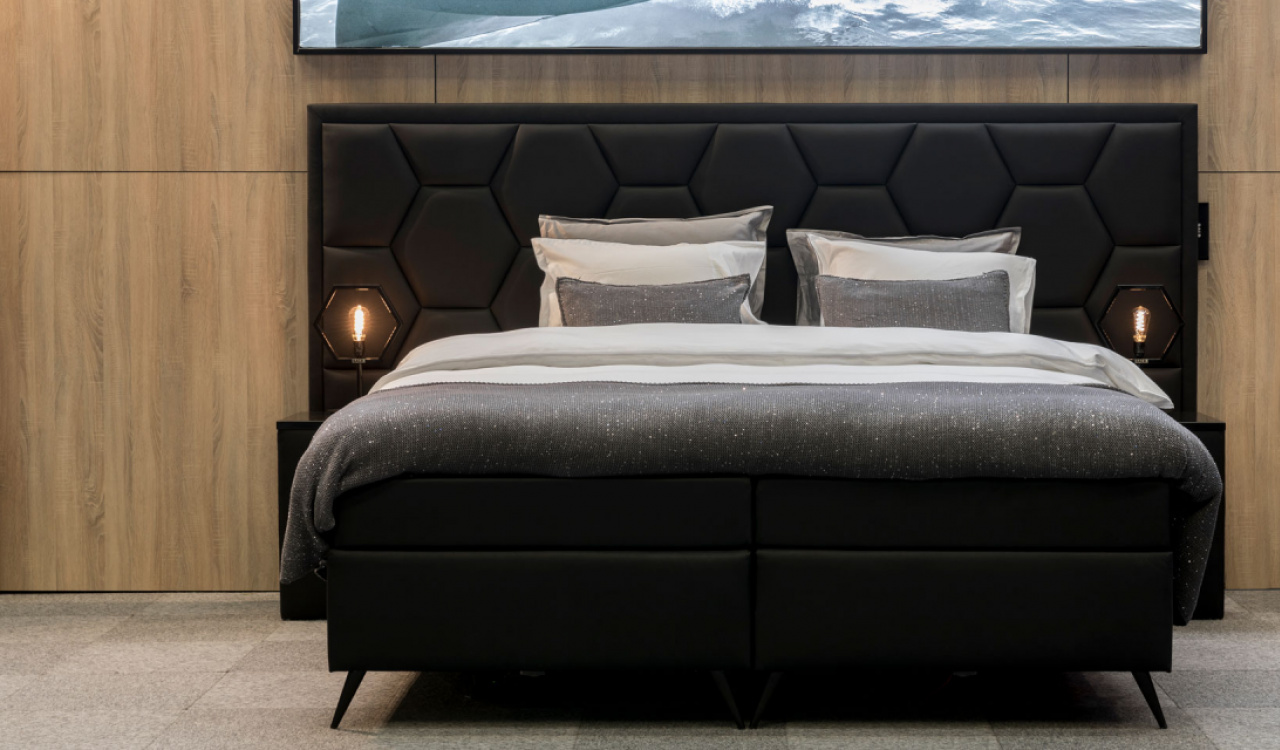 BALR. Bed Header